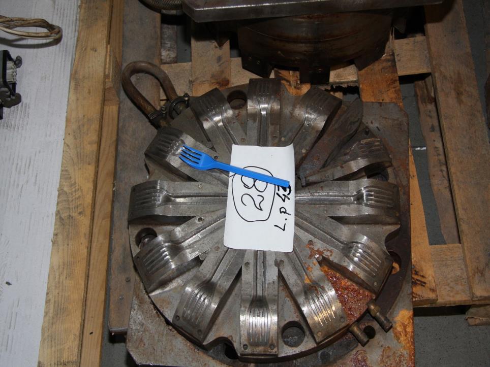 Plastic processing machines for plastic dishes-3